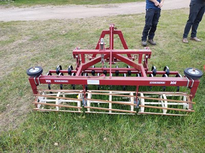 Lot 86 - Cousins 2m Pig Tail Harrow with Crumbler Bar