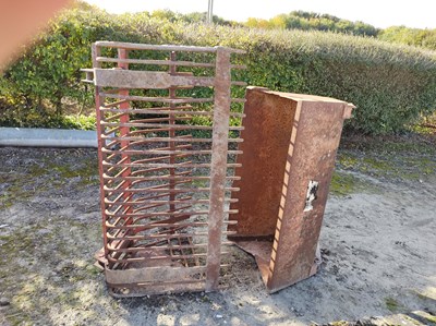 Lot 85 - Massey Ferguson 590 Tractor with MF 80 Front...