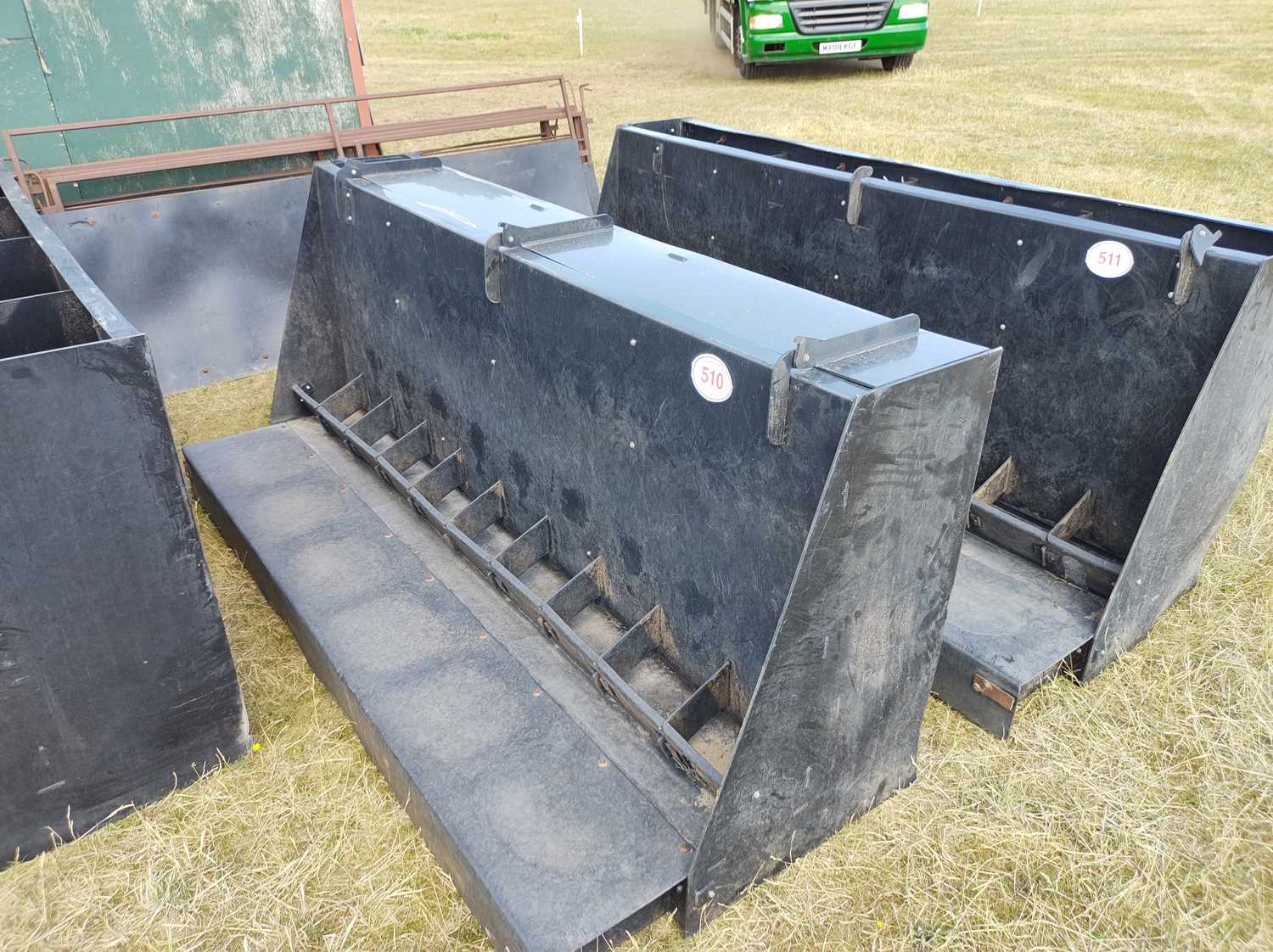 Lot 511 - Ad-Lib Weaner Feeder