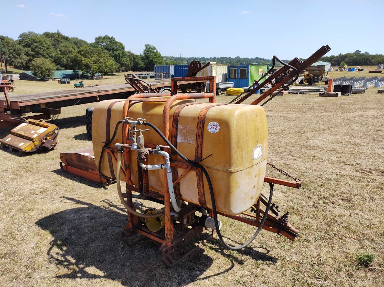 Lot 272 - 12m Mounted sprayer