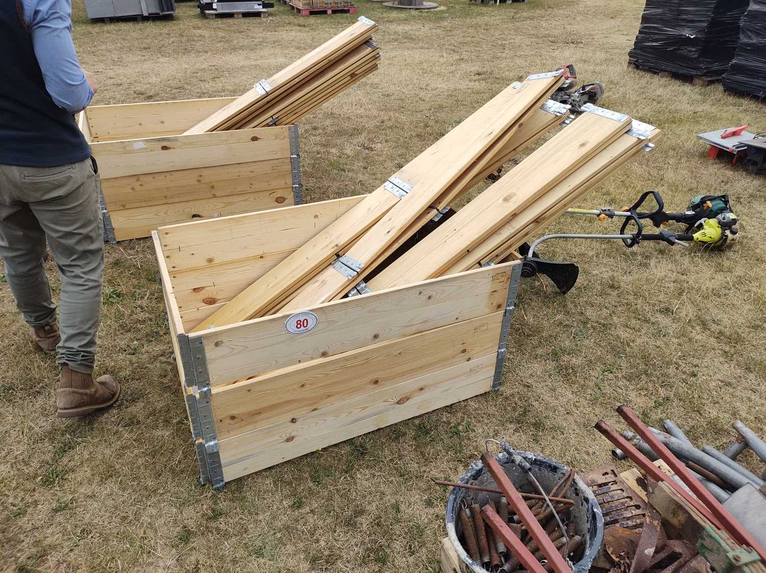 Lot 80 - 10 x Wooden pallet collars