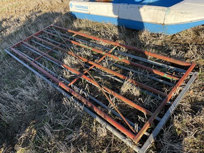 Lot 161 - 2 x Metal Gates