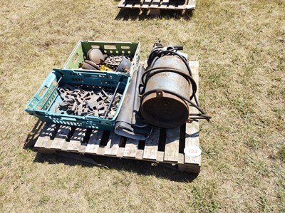 Lot 124 - Pallet of Spare Parts