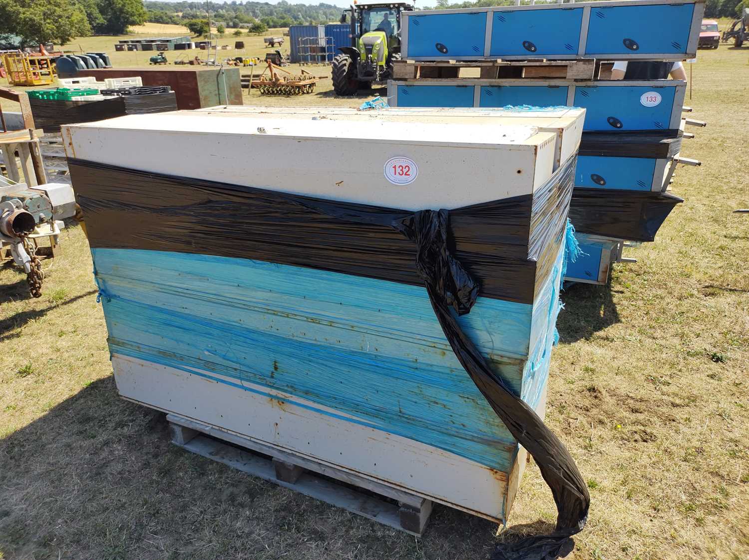 Lot 132 - Pallet of Lockers