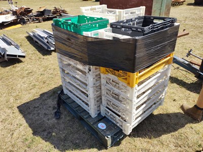 Lot 138 - Pallet of Stacking Crates