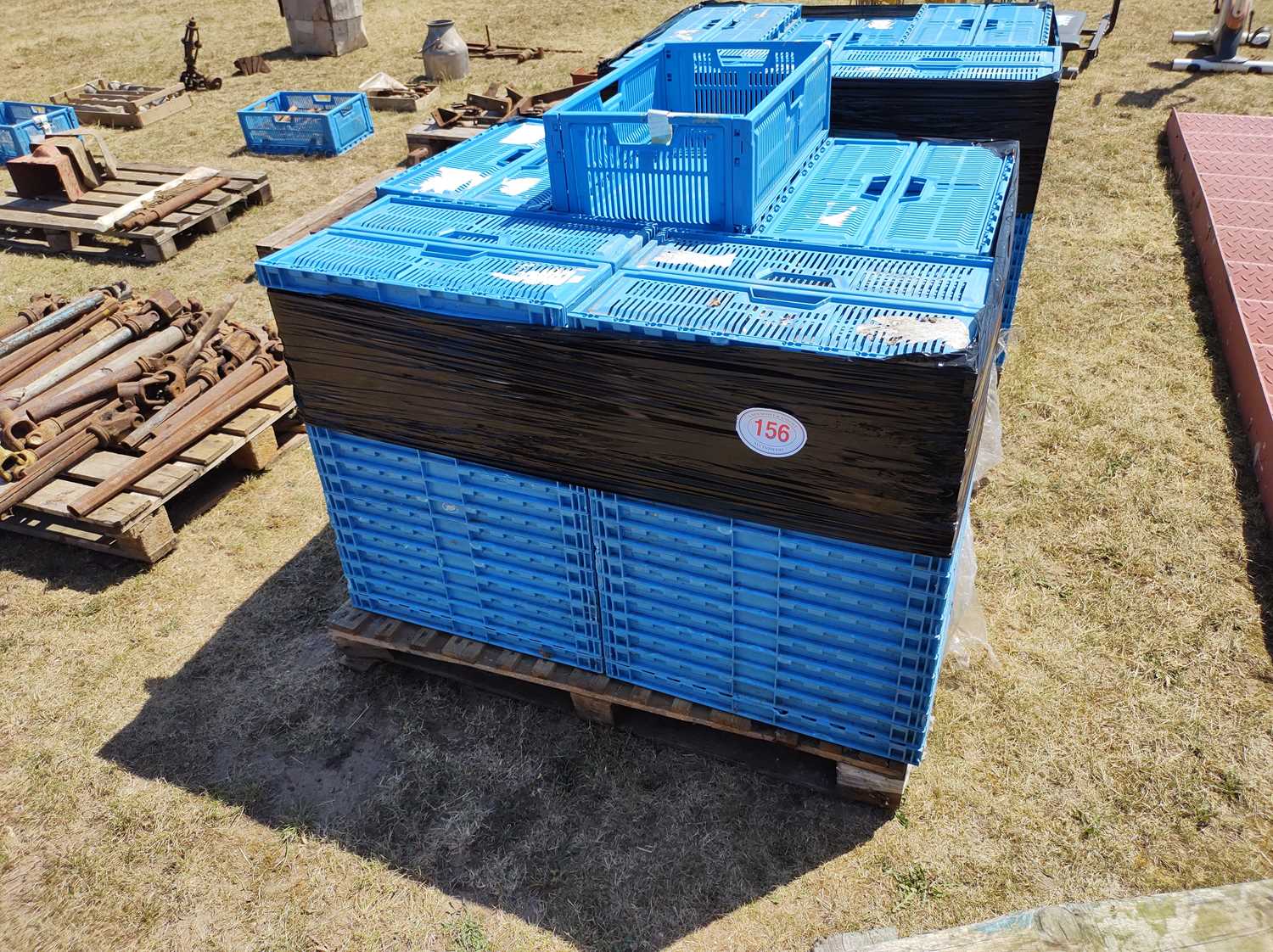 Lot 156 - Pallet of Folding Crates