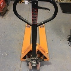 Lot 248 - Hand pallet pump truck