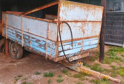 Lot 40 - Wheatley 2-wheel tipping trailer