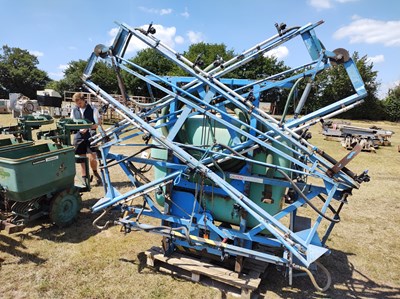 Lot 277 - 12m Berthoud mounted sprayer 200 gallon