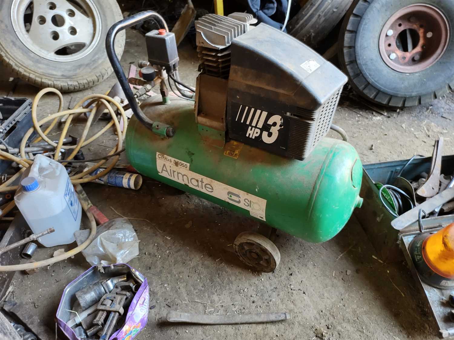 Lot 18 - Cirrus 34050 Airmate 3HP Air Compressor