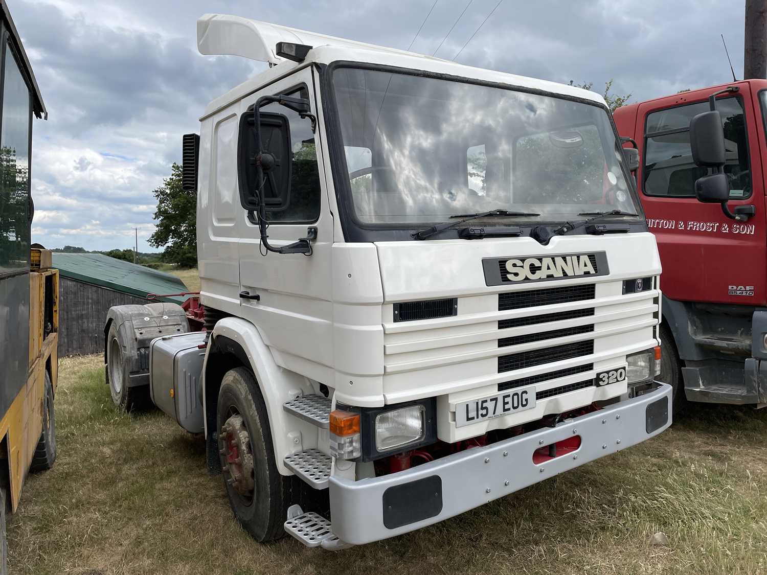 Lot 231 Scania 320 Lorry Sleeper Cab Reg Li57 Eog