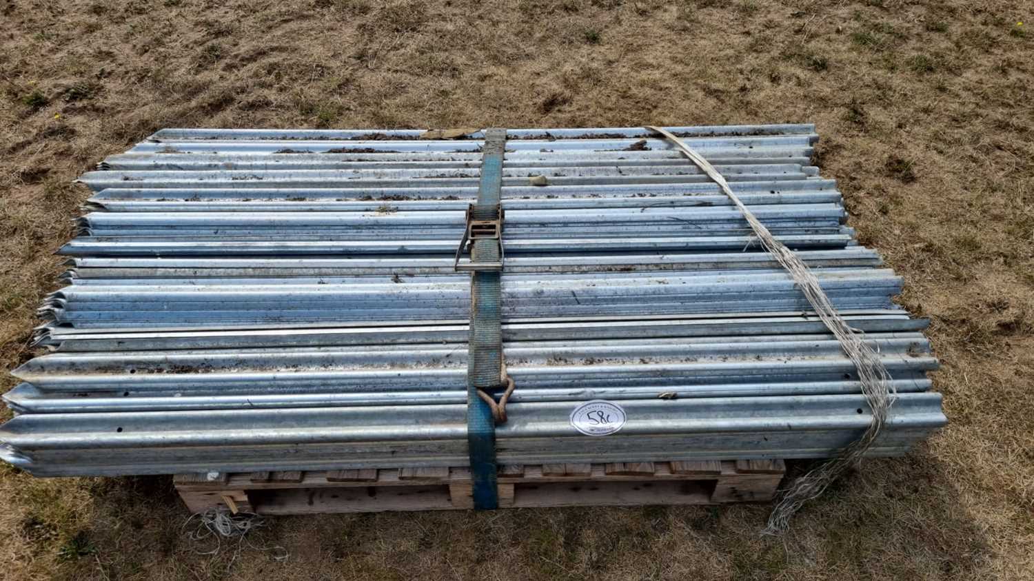 Lot 58 - Metal Fence Stakes