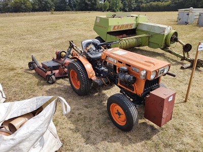 Lot 740 - Kubota Compact Tractor c/w Topper