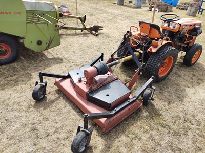 Lot 740 - Kubota Compact Tractor c/w Topper