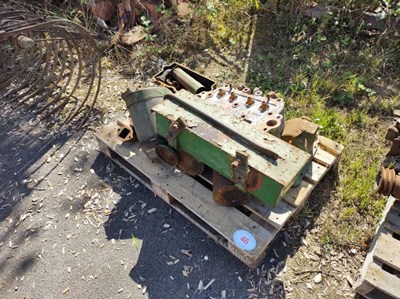 Lot 46 - Qty of John Deere D Parts (Located in Culford)