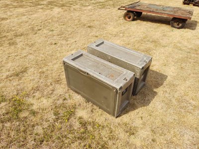 Lot 277 - 2x Storage Containers