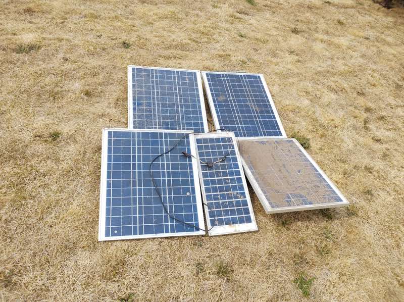 Lot 214 5 x Solar Panels