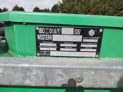 Lot 5 - 950l Western Trans Cube mobile fuel tank (Year...