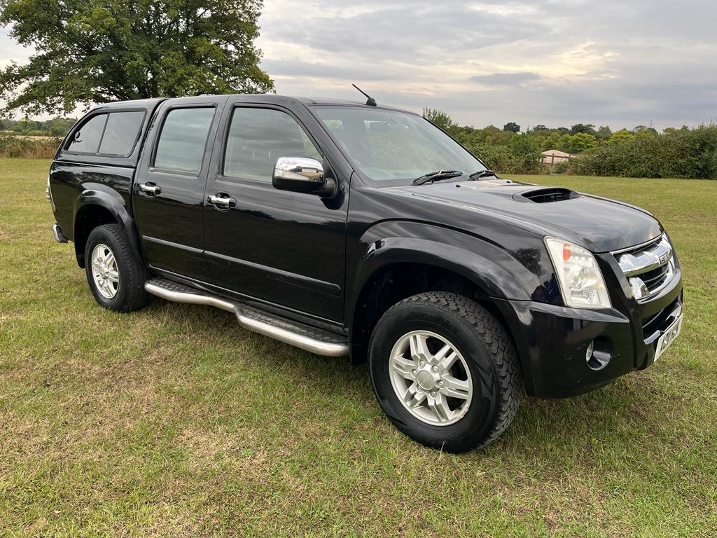 Lot 56 - Isuzu Rodeo Denver (2011). Reg: AO11 HUK.