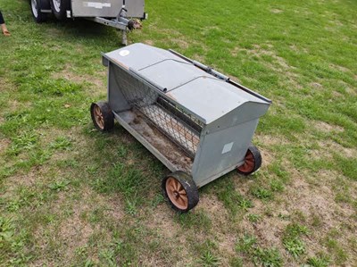 Lot 112 - Small Hay Rack (Located in Sicklesmere)