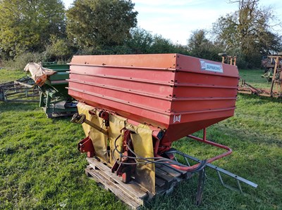 Lot 80 - Lely Supabowl 24 Centreliner Fertiliser Spreader