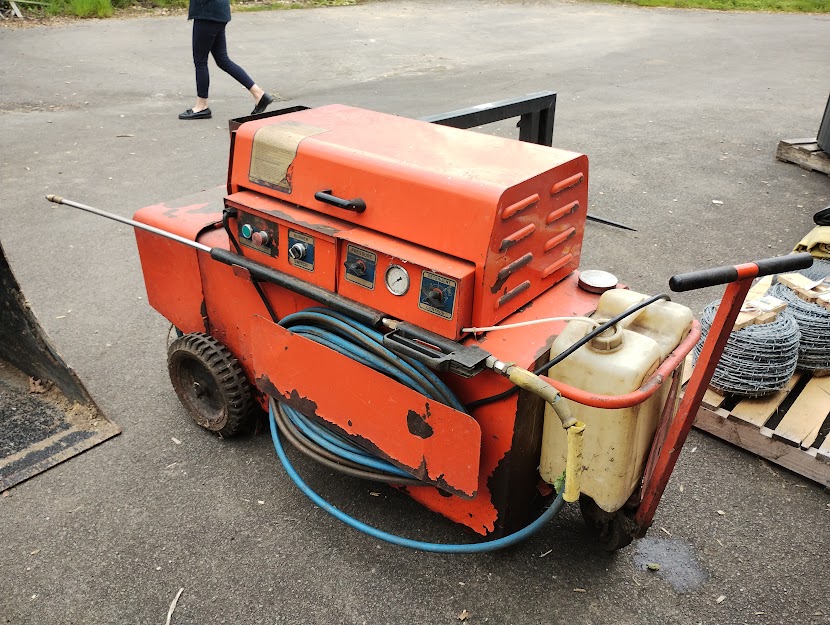Lot 42 Warwick Heavy Duty Pressure Washer