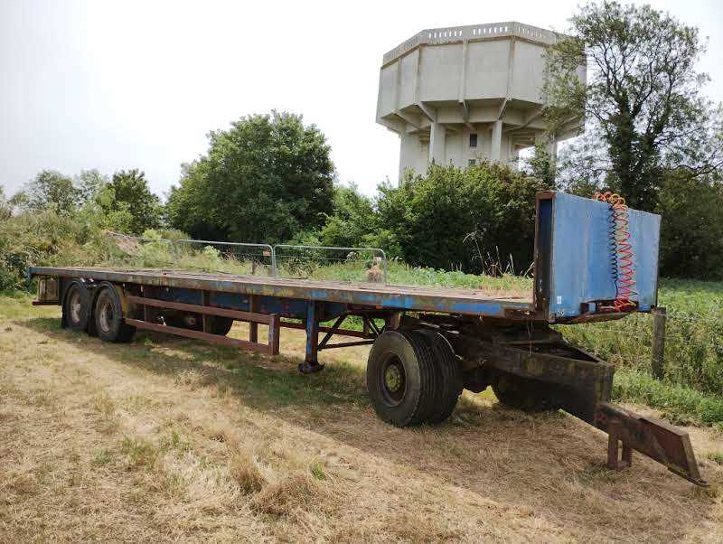 Lot 126 - 40ft Flat Lorry Trailer