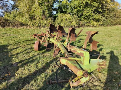 Lot 103 - 4 Furrow Dowdeswell Reversible Plough