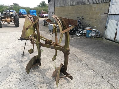 Lot 210 - Massey Ferguson 797 Plough