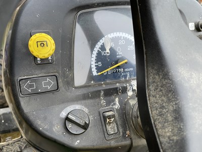 Lot 121 - John Deere 2320 HST Compact Tractor. 75.9 Hrs....