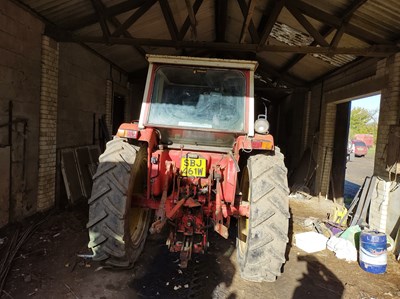 Lot 124 - International Harvester 674 with Front Loader...