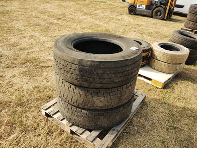 Lot 75 - Goodyear Tyres 315/70R