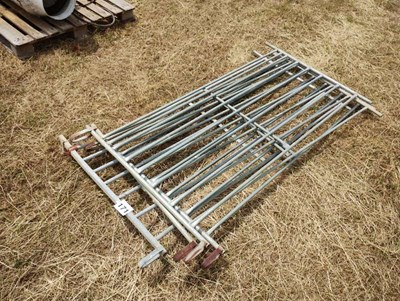 Lot 171 - 4 x Sheep Hurdles