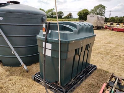 Lot 181 - 2500l Used Tank (In good condition)