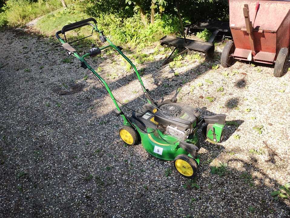 Lot 5 - John Deere Rotary Mower (Located in Nacton)....