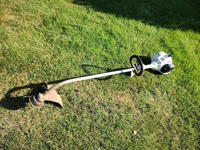 Lot 30 - Stihl Petrol Strimmer FS 50C (Located in...