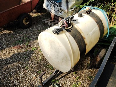 Lot 40 - 350l Water Bowser with pump (Located in...