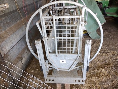 Lot 44 - IAE Galvanised Sheep Rollover Crate (Located...