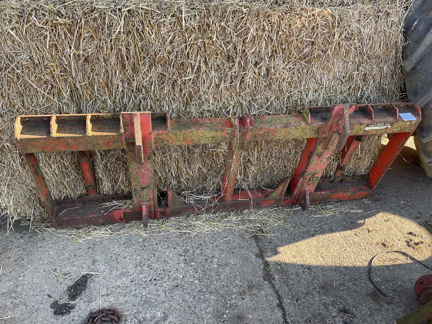 Lot 123 - Browns Bale Spike for JCB Loadall