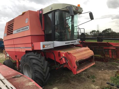 Lot 81 - Massey Ferguson 40 Combine Harvester with...