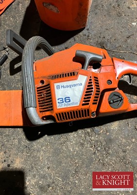 Lot 95 - Husqvarna 36 Chainsaw plus tape, braces,...