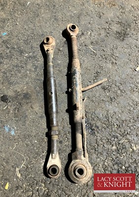 Lot 98 - Tractor Top Links (Located in Brandon) (NO VAT)