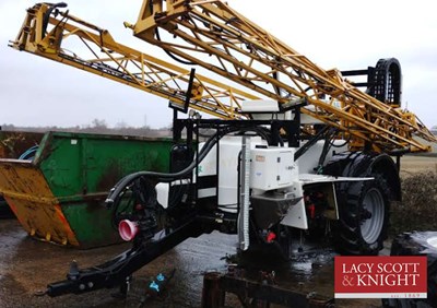 Lot 137 - GM-R Trailed Sprayer (Year 2008) 3200...