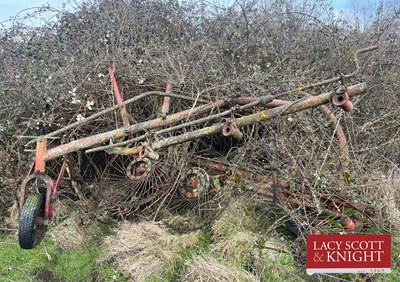 Lot 83a - Hay Turner (for scrap) (Located in Ousden) (NO...