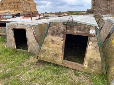 Lot 6 - 12 x John Booth Wooden Kennel Farrowing Huts