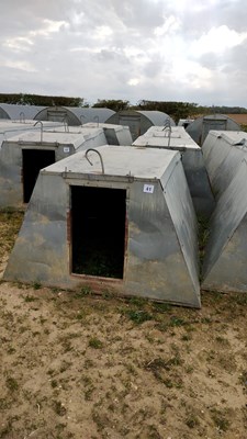 Lot 41 - 4 x John Booth insulated galvanised kennel...