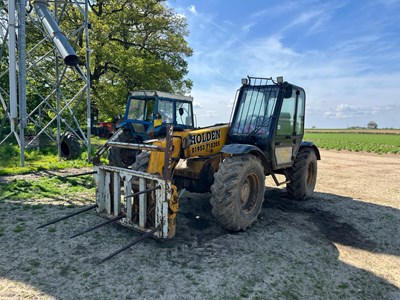 Lot 115 - JCB 528-70 telehandler (2000) (913.2 hours)...