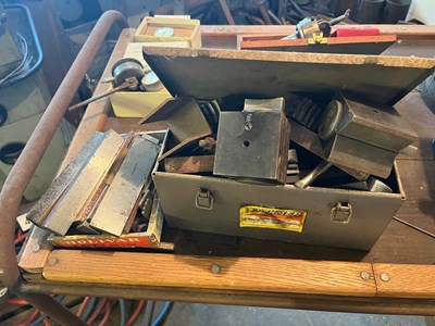 Lot 47 - Assortment of workshop equipment (2) (Based in...