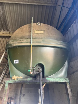 Lot 99 - 2,500l Red Diesel tank with Stand -...