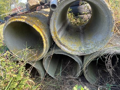 Lot 152 - Concrete drain pipes (Based in Tostock) (No VAT)
